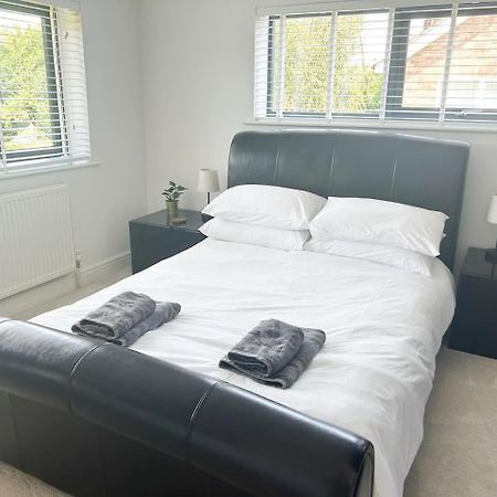 Luxe 5 Bed House In Guildford. Morden Amenities Villa Normandy Exterior photo