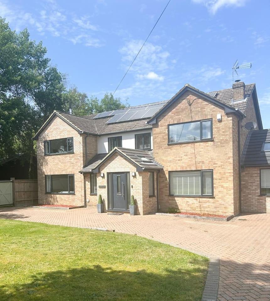 Luxe 5 Bed House In Guildford. Morden Amenities Villa Normandy Exterior photo