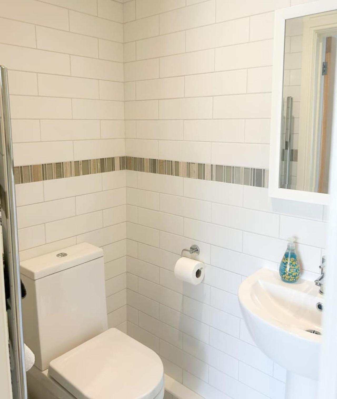 Luxe 5 Bed House In Guildford. Morden Amenities Villa Normandy Exterior photo